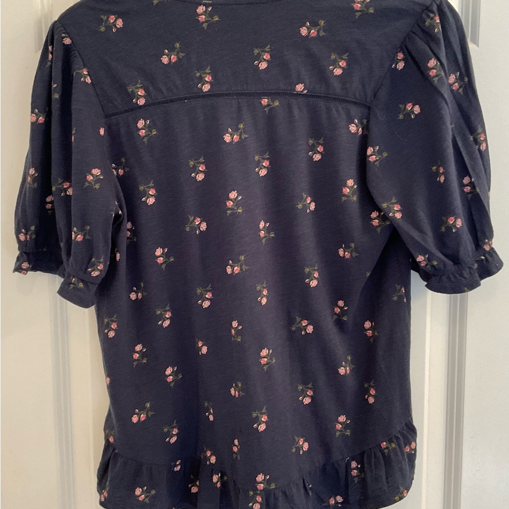 Lucky Brand Floral Ruffle Short Sleeve Top - NWT - Small - Picture 8 of 10